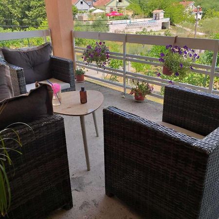 Apartment Davidovic Tivat Bagian luar foto