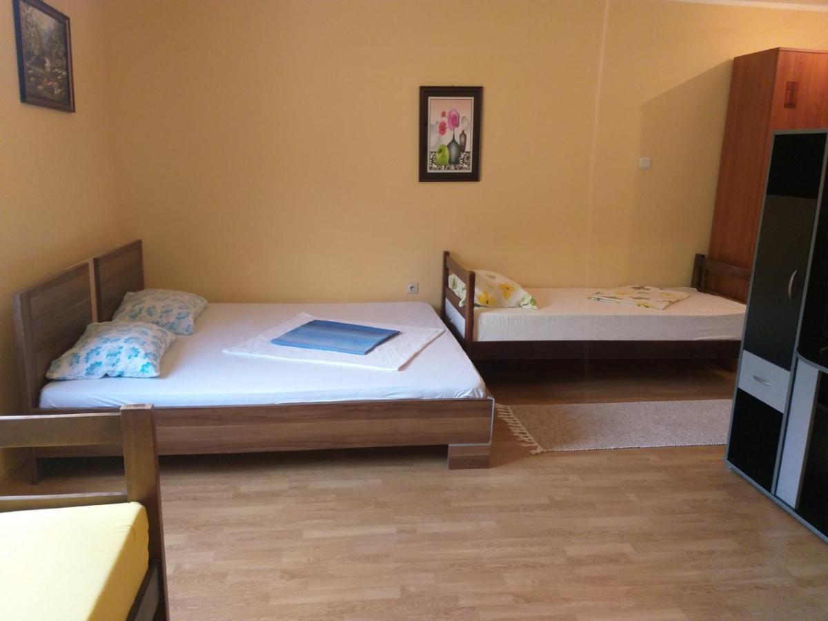 Apartment Davidovic Tivat Bagian luar foto